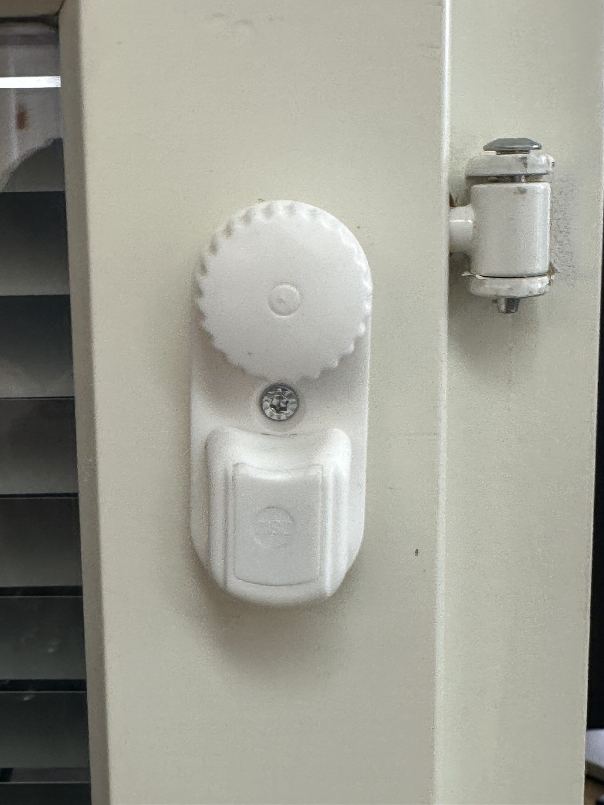 Integroitu Sun-säädin