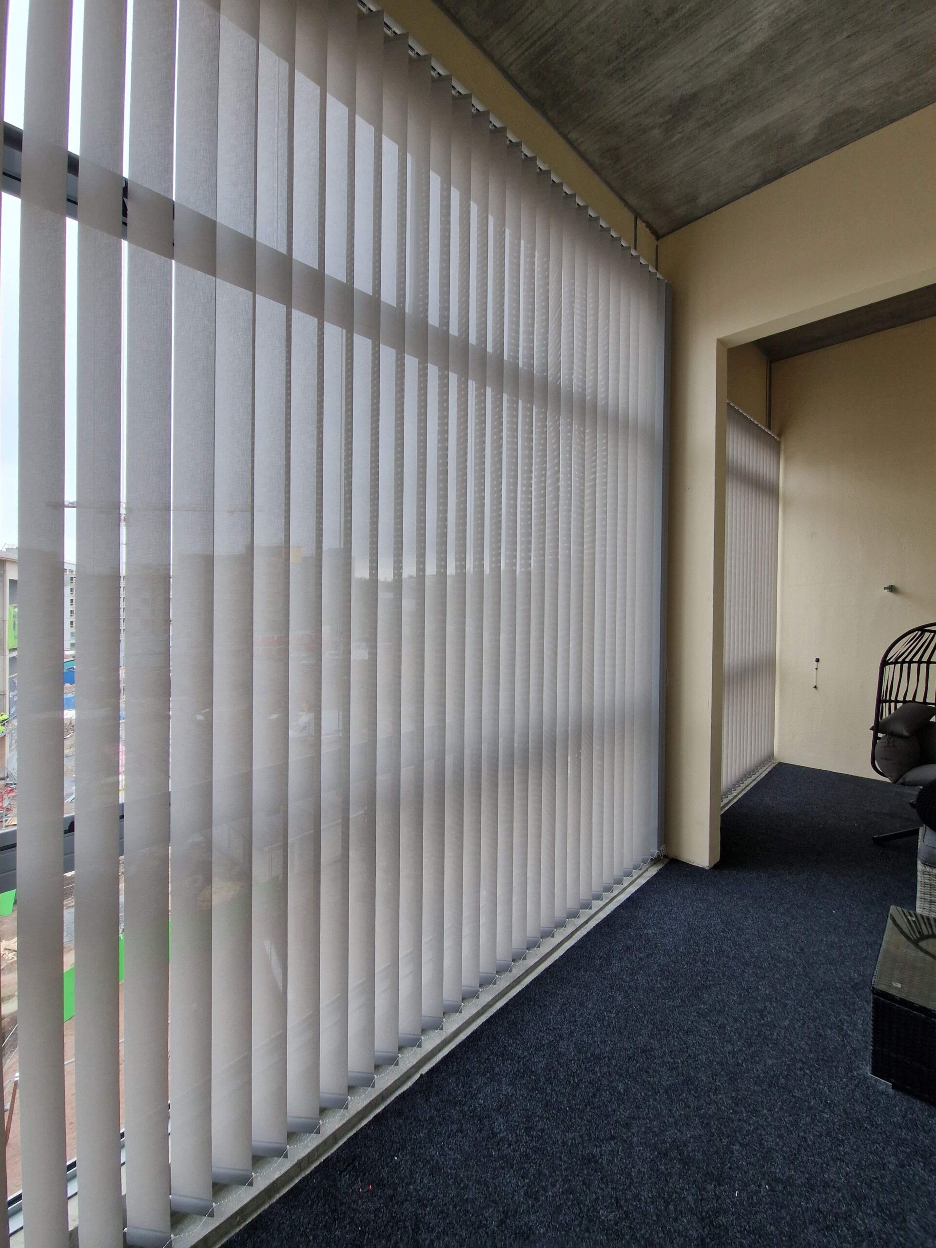 Osio pystylamelliverho