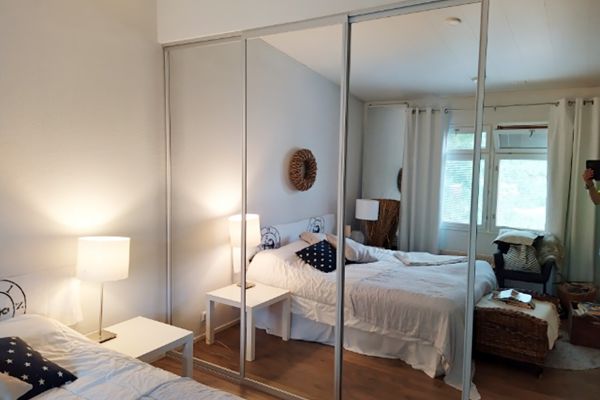 Osio Slim Line liukuovet makuuhuoneessa