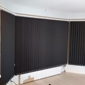 Osio pystylamelliverho